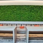 zúzmófal az Intercity Hotel Budapest épületében